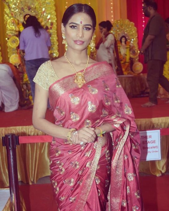 Happy Dussehra to everyone ❤️ https://t.co/r2cyPXwm0p