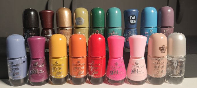 Good Morning #twitter 😘  I can't decide 😓 Which #nailpolish should I use? 😊 #help https://t.co/jRPrp<a href="/tag/twitter"class="tags">#twitter</a><a href="/tag/help"class="tags"><span>#help</span></a><a href="/tag/nailpolish"class="tags"><span>#nailpolish</span></a>
