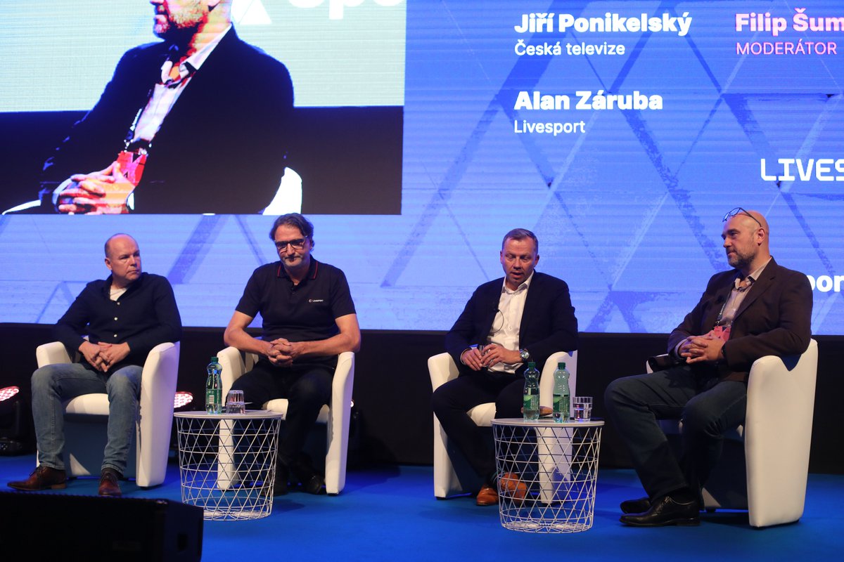 sport_alive's tweet photo. Dle ohlasů účastníky konference Sport Alive 2022 velmi zaujal mediální panel s @DusanMendelNS, @TomekLukas, @alazar0911 a Jiřím Ponikelským moderovaný výborným @filsum . A jsme, že i naši hosté jsou za konferenci rádi. https://t.co/pvSAe3FD1G