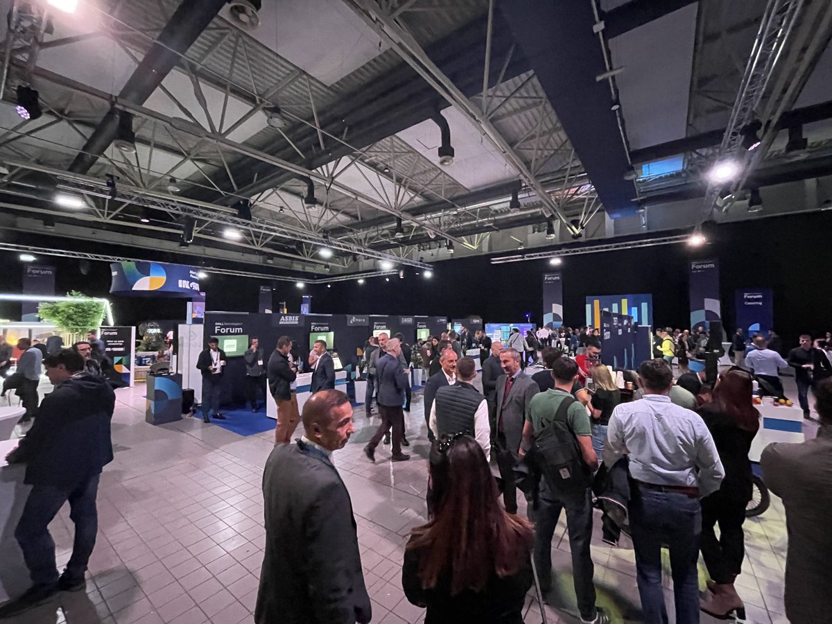 CrniVitez1's tweet photo. #DellTechForum #CEE #Post4Gadget https://t.co/t5EBZC5h5W