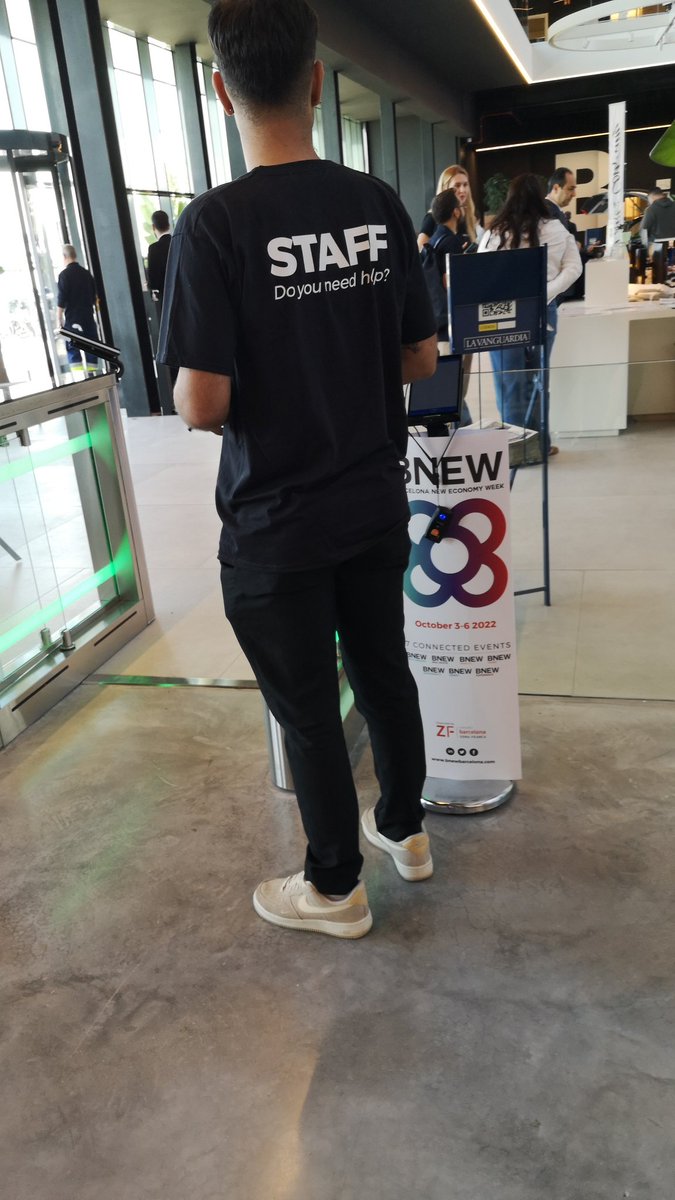 Qronnos's tweet photo. Encantados de trabajar de nuevo en el @BnewWeek  con nuestros sistemas de control de acceso y junto con los compañeros de @kapptive. Un gran evento tecnológico en el edificio @DFactoryBCN.
@Qronnos #RFID #QR #controldeaccesos #congresosyeventos. https://t.co/LCjiKUKeIr