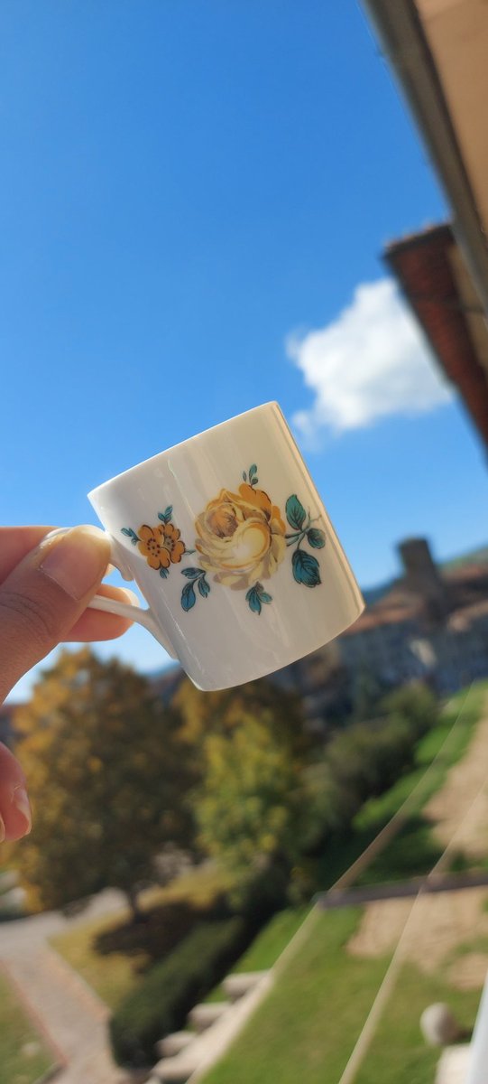 Aleshiaaa19's tweet photo. GOOD MORNING BEAUTIFUL PPL!🫂💫💎 how is your day?❣

Coffee&amp;Nft  #NFTcollections #web3community https://t.co/H2oYhzQxAE