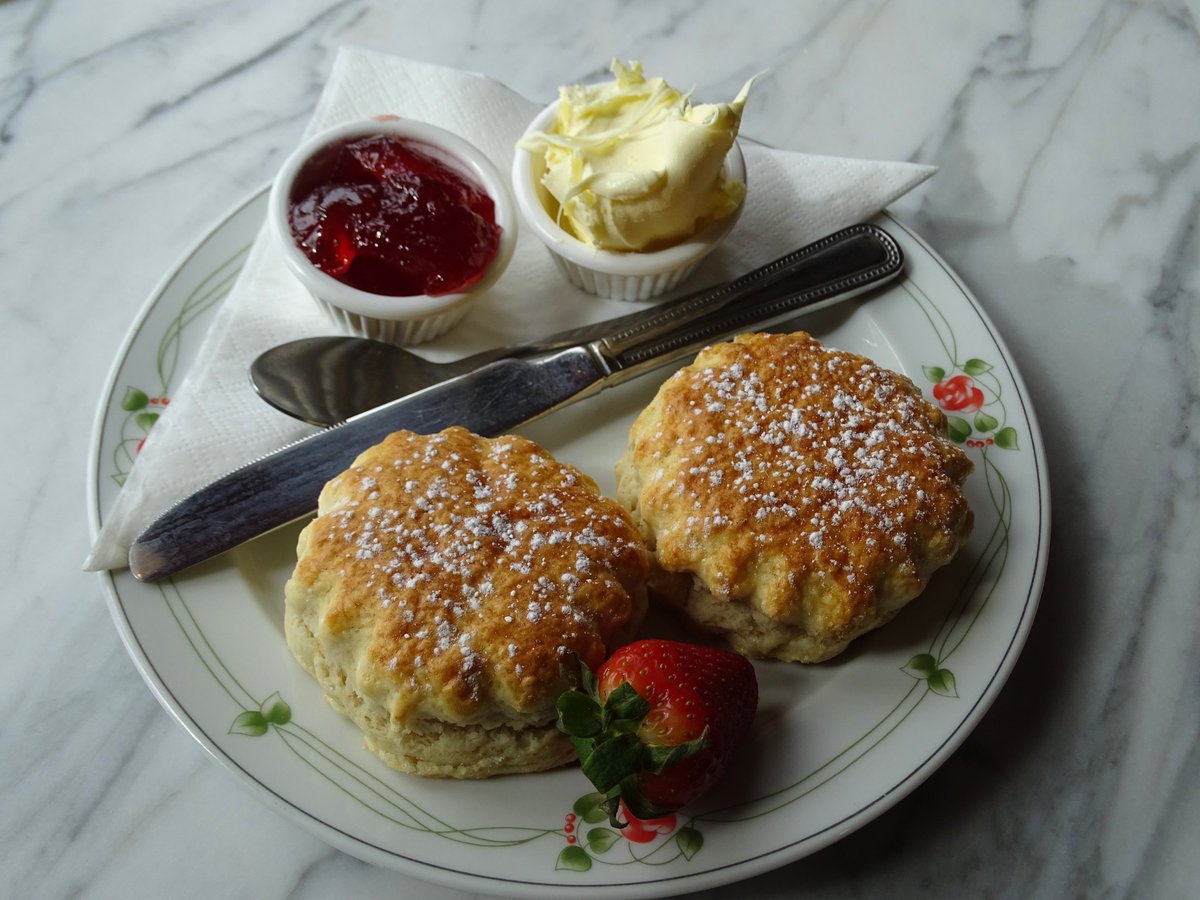 LUChaplaincy's tweet photo. Does the jam or the cream go on first? It's one of life's big questions. Come help us solve the debate with a traditional cream tea this afternoon, 3.30. #lovelancaster #welcomeweek #hospitality https://t.co/TJVvR4FCgg