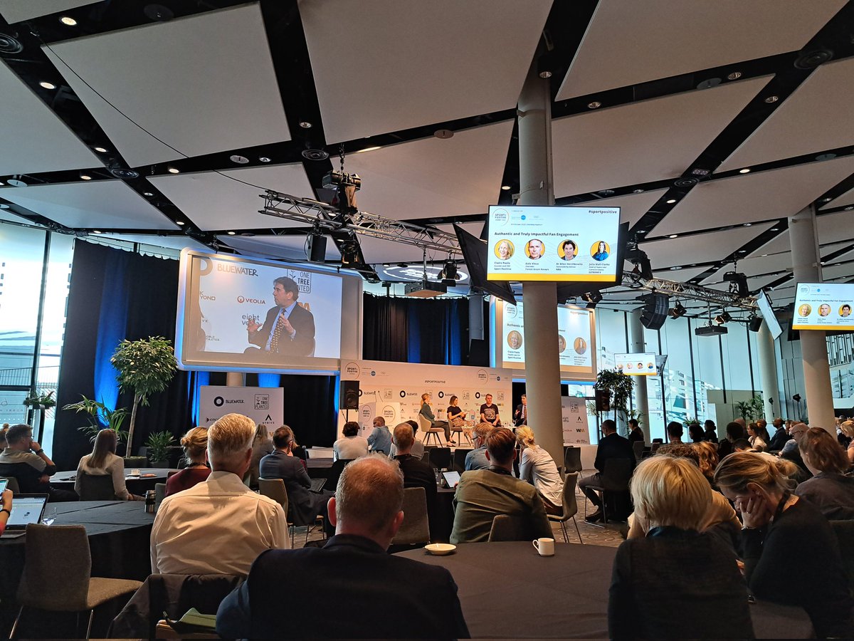 There we go! Dag 2 bij de <a href="/SportPosSummit/">Sport Positive</a> over de krachtige combinatie van Sport &amp; Duurzaamheid.  

Sterke start met o.a. <a href="/FGRFC_Official/">Forest Green Rovers</a> en <a href="/NBA/">NBA</a> over de rol van fans.