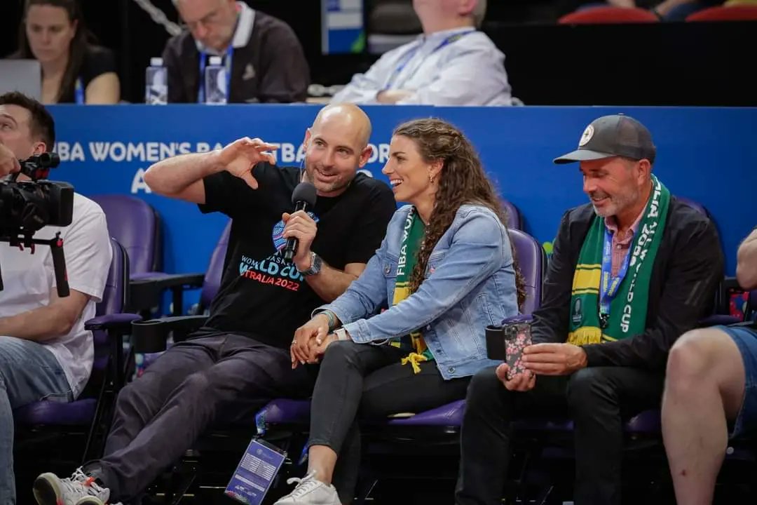 nathanstrempel's tweet photo. Thanks to @GeoffTripp for capturing these shots during the @FIBAWWC One of many great people I was glad to have a chance to catch up with during the tournament. What a pleasure having so many basketball people in the same place for 2 weeks!

#FIBAWWC https://t.co/MwFUwv1sjm