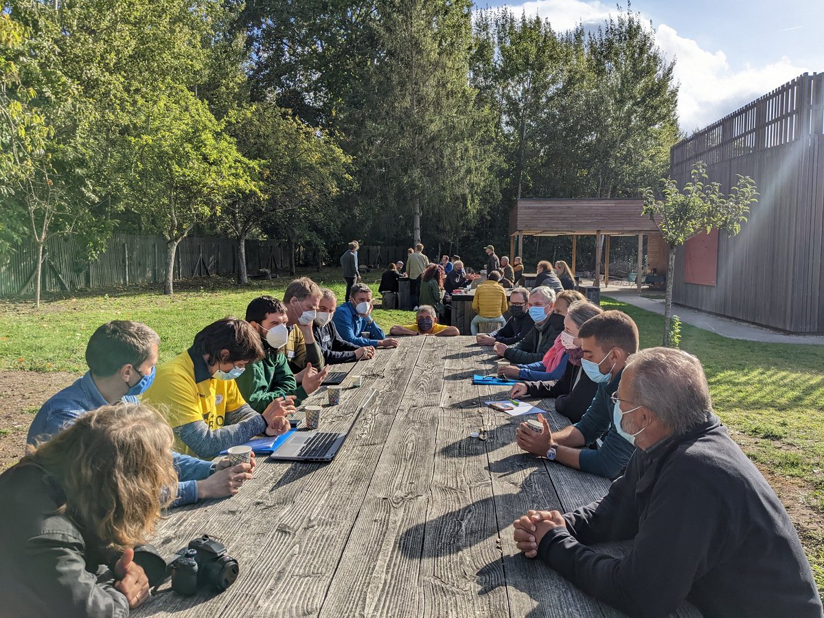 The sun is out in <a href="/loireatlantique/">Loire-Atlantique</a> and <a href="/_EURING/">EURING</a> participants are making the most of it in their discussion of priorities for future #BirdRinging activities in Europe #ornithology