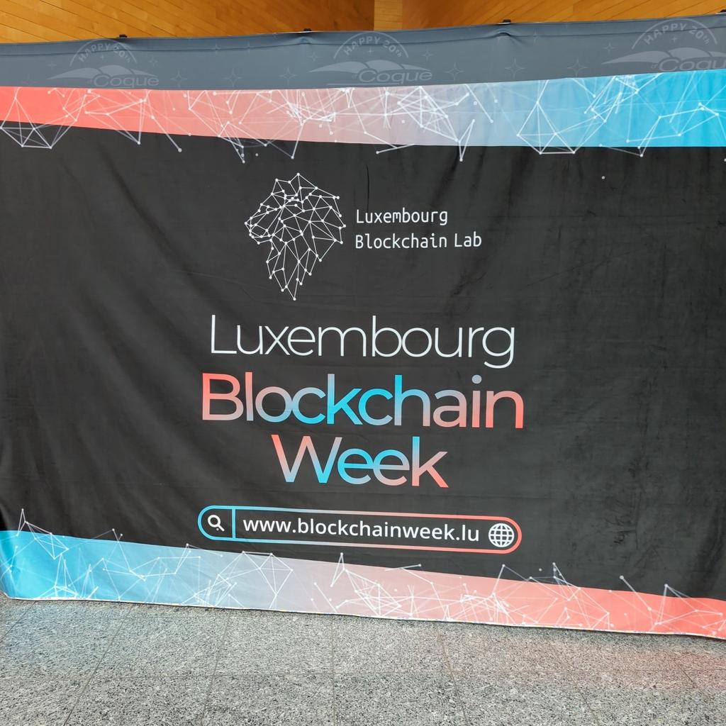 tomasN_list's tweet photo. I'm sharing my experience in a  panel at 12h05 during 🇱🇺 blockchain week with @m_outreach https://t.co/QwUrR5acFD https://t.co/rq53FUpq1j