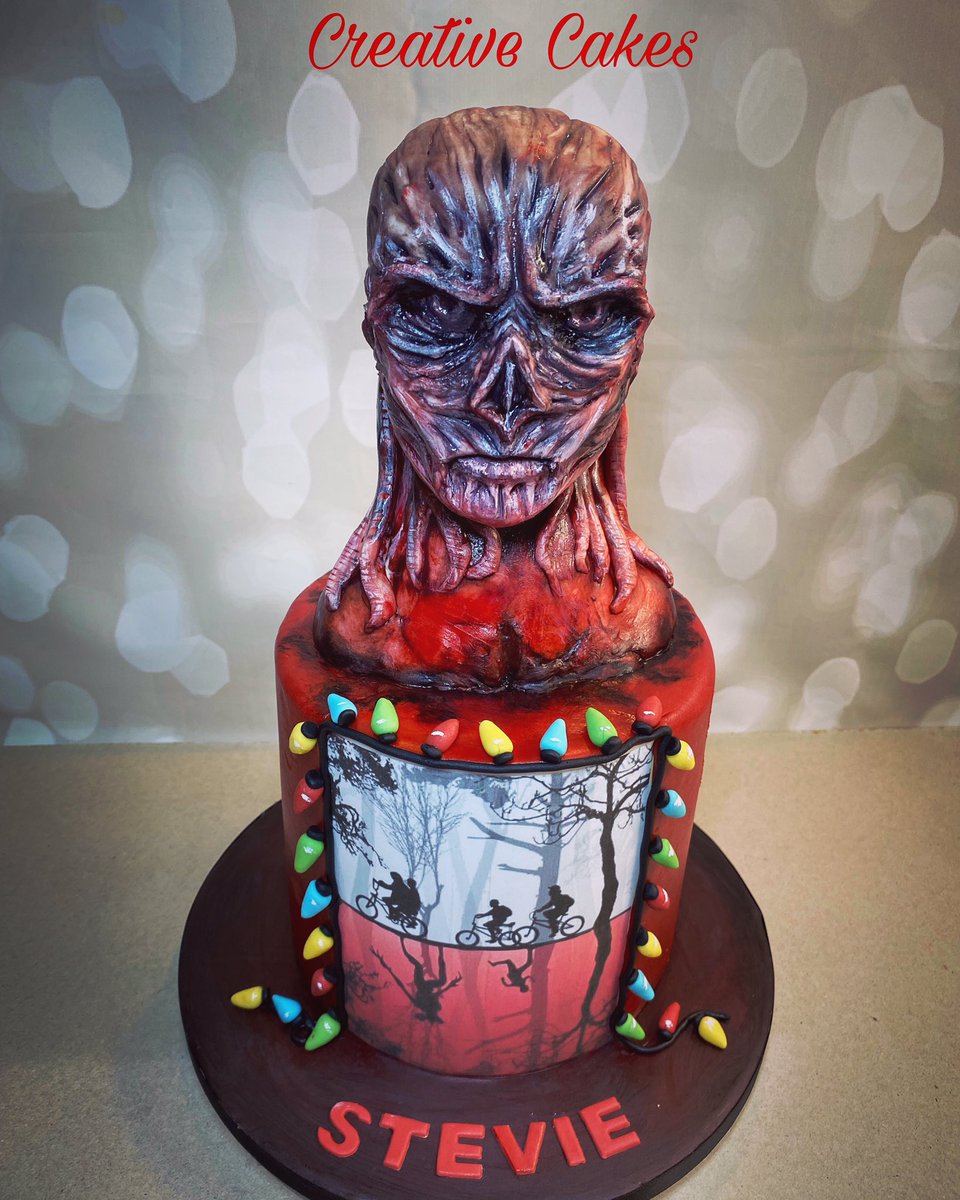 The cute and not so cute cakes of this week….. #cake #edibleart #sugarcraft