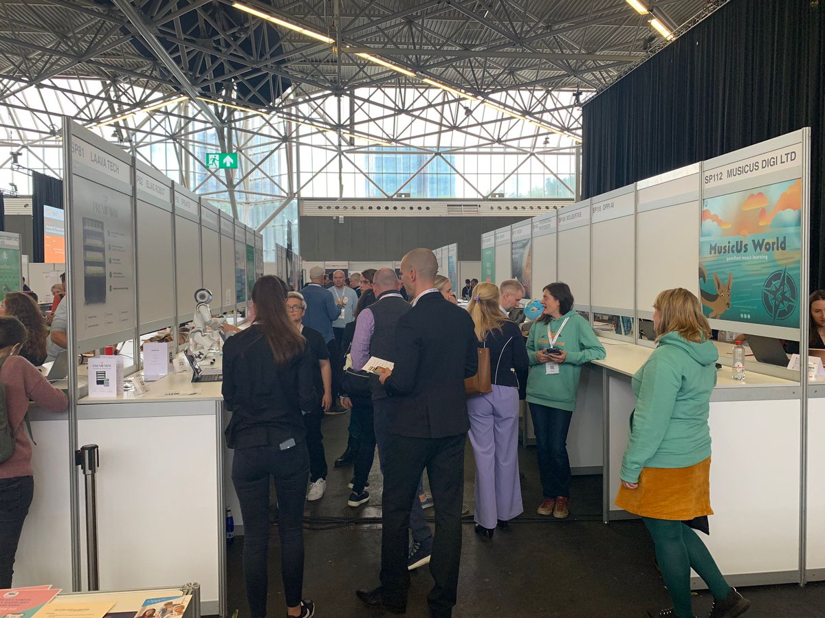 EdutechEurope's tweet photo. Meet 115 of the hottest #EdTech #startups at #EDUtechEurope 
@dutchedtech @EdtechFrance  #edtechhungry #EdtechItalia @EdTechDenmark #EdtechEstonia #EdTechPoland #EdtechSoutheastSweden @SwissEdTech #NordicEdTechForum @EdtechFinland
📍Hall 8 RAI Amsterdam 
https://t.co/UXkNJdqJnv https://t.co/GLxgfCRlmb