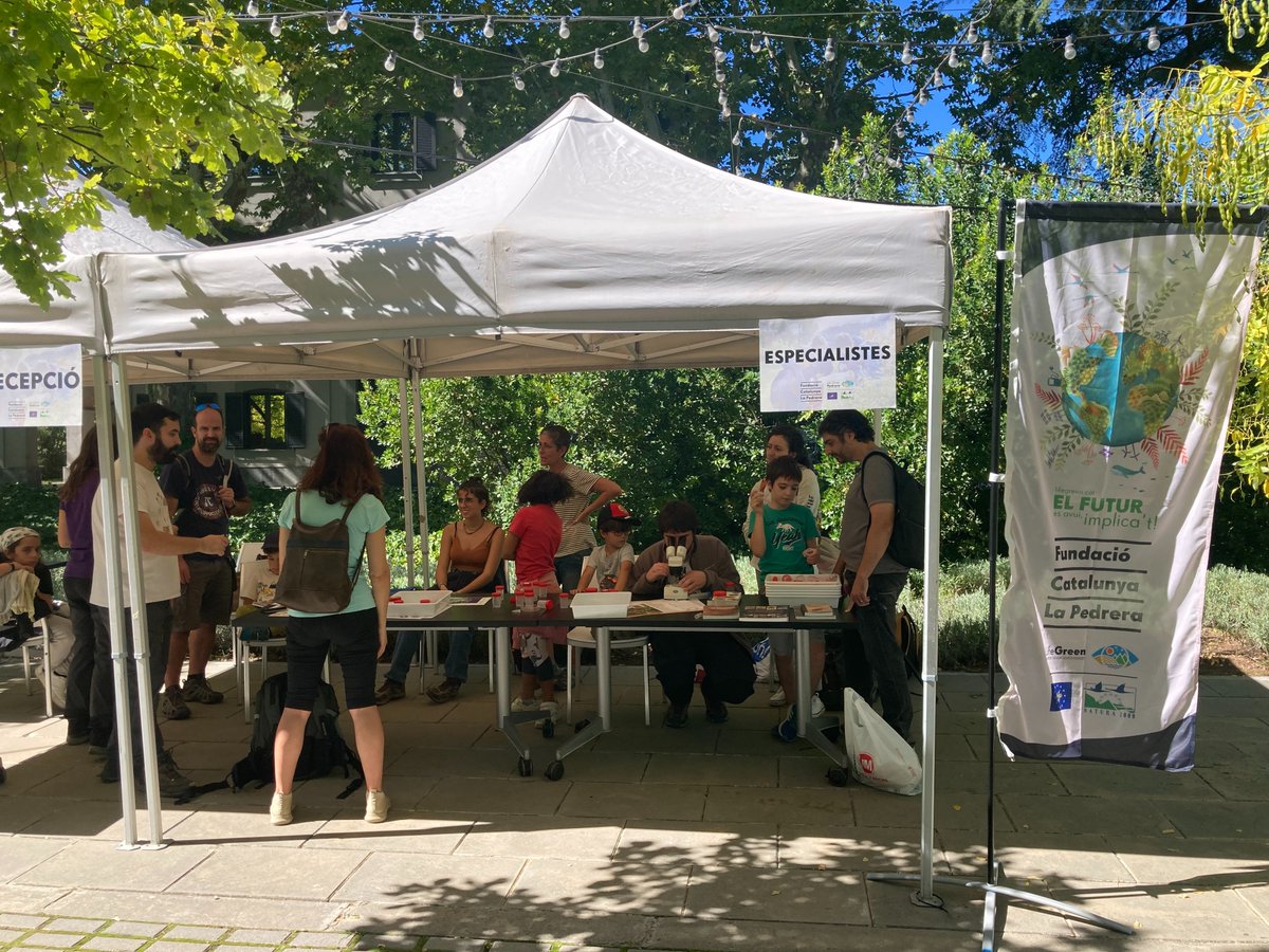 Aquest cap de setmana passat vam organitzar una activitat conjuntament amb FANJAC (Fundació de nen@s amb altes capacitats).
Les famílies van poder aprendre sobre els éssers vius de l'entorn de <a href="/MonStBenet/">Món Sant Benet</a> de la mà d'investigadors/es🌿

Un dia fantàstic amb persones fantàstiques!