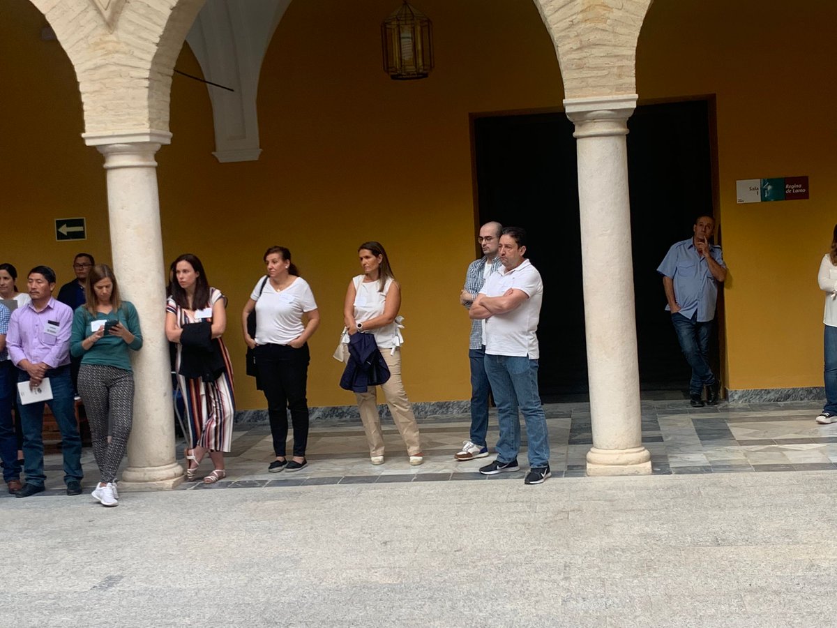 Escuela de Economía Social tweet media