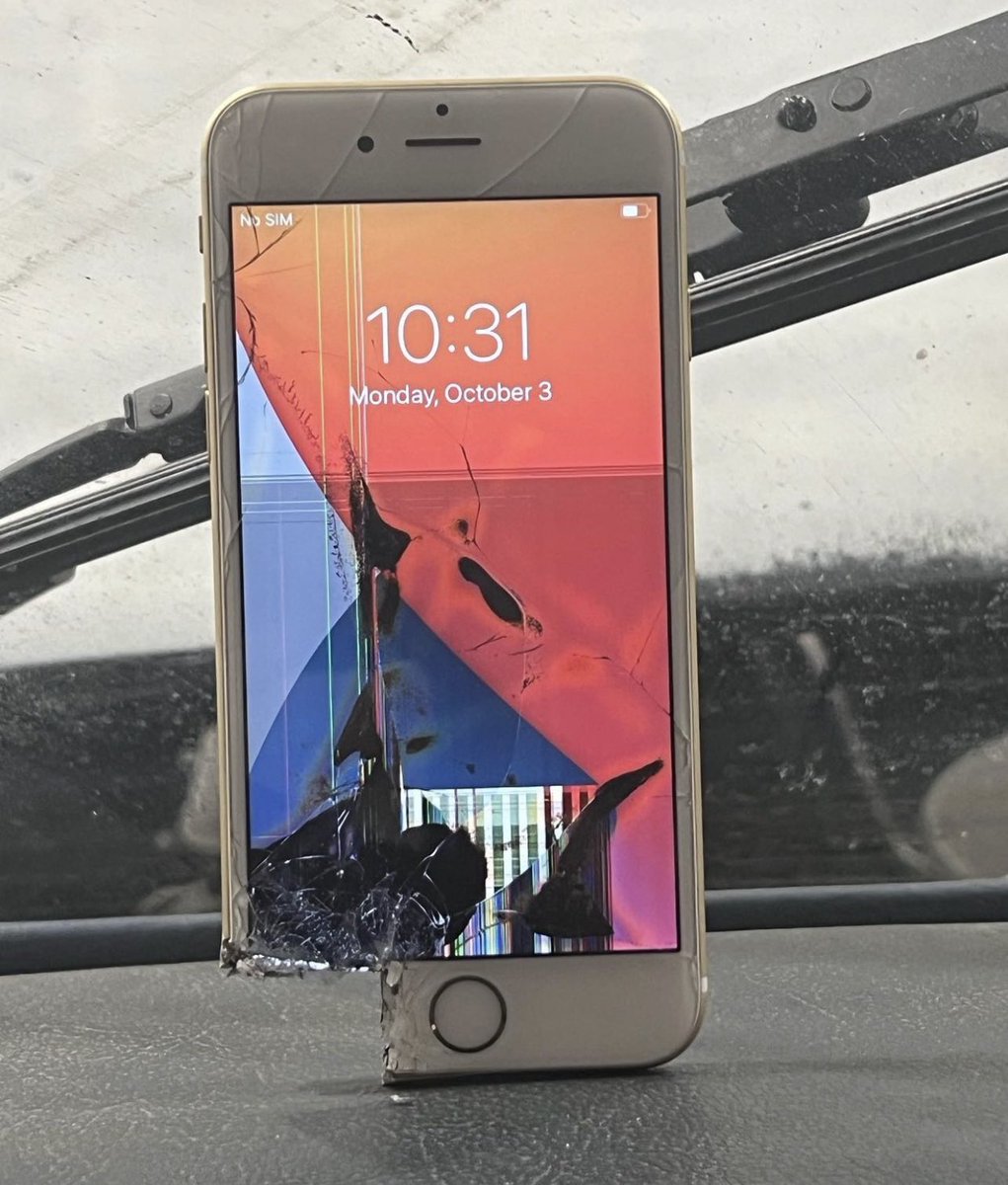 ExynosSamsung's tweet photo. Crapple https://t.co/hptHqxQG4O