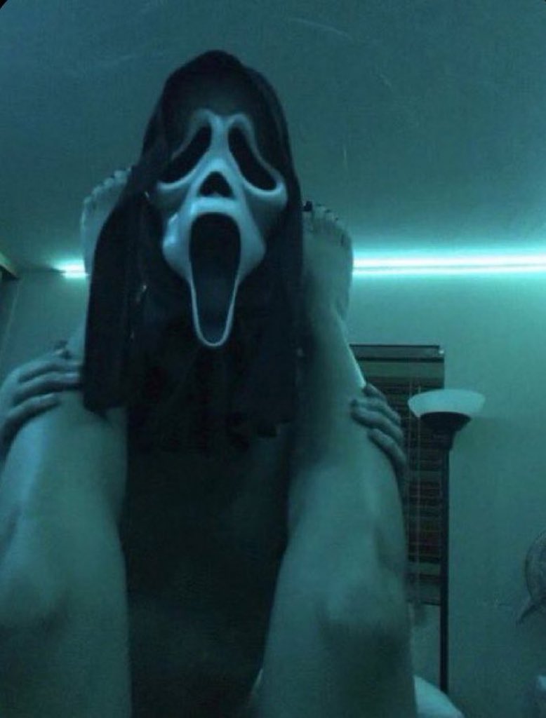 lowkeyalbert's tweet photo. This could be us this Halloween but you playing https://t.co/CP9b0ixRwm