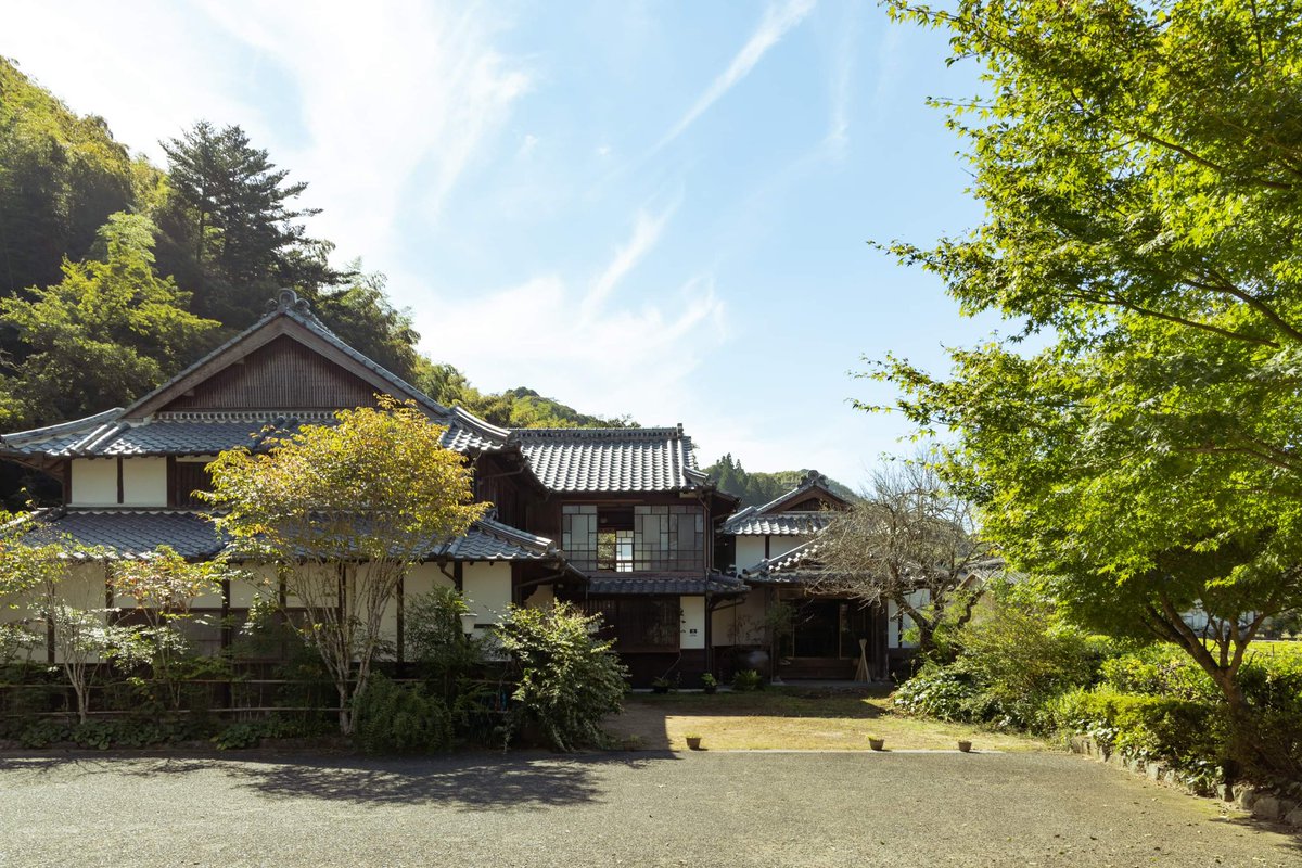 fogcojp's tweet photo. 【鳥越élabにて10/14(金)まで｜福岡県八女市立花地区 食と文化の循環をめぐり】八女市立花地区の地域文化と資源の継承を目的とした循環型ツーリズムプロモーションイベントとして、料理や地域商品のPOPUP販売、10/8(土)にはこんにゃく作りや特別トークセッションを行います。

https://t.co/BVbjbQaoA2 https://t.co/zW0ETKT8x1