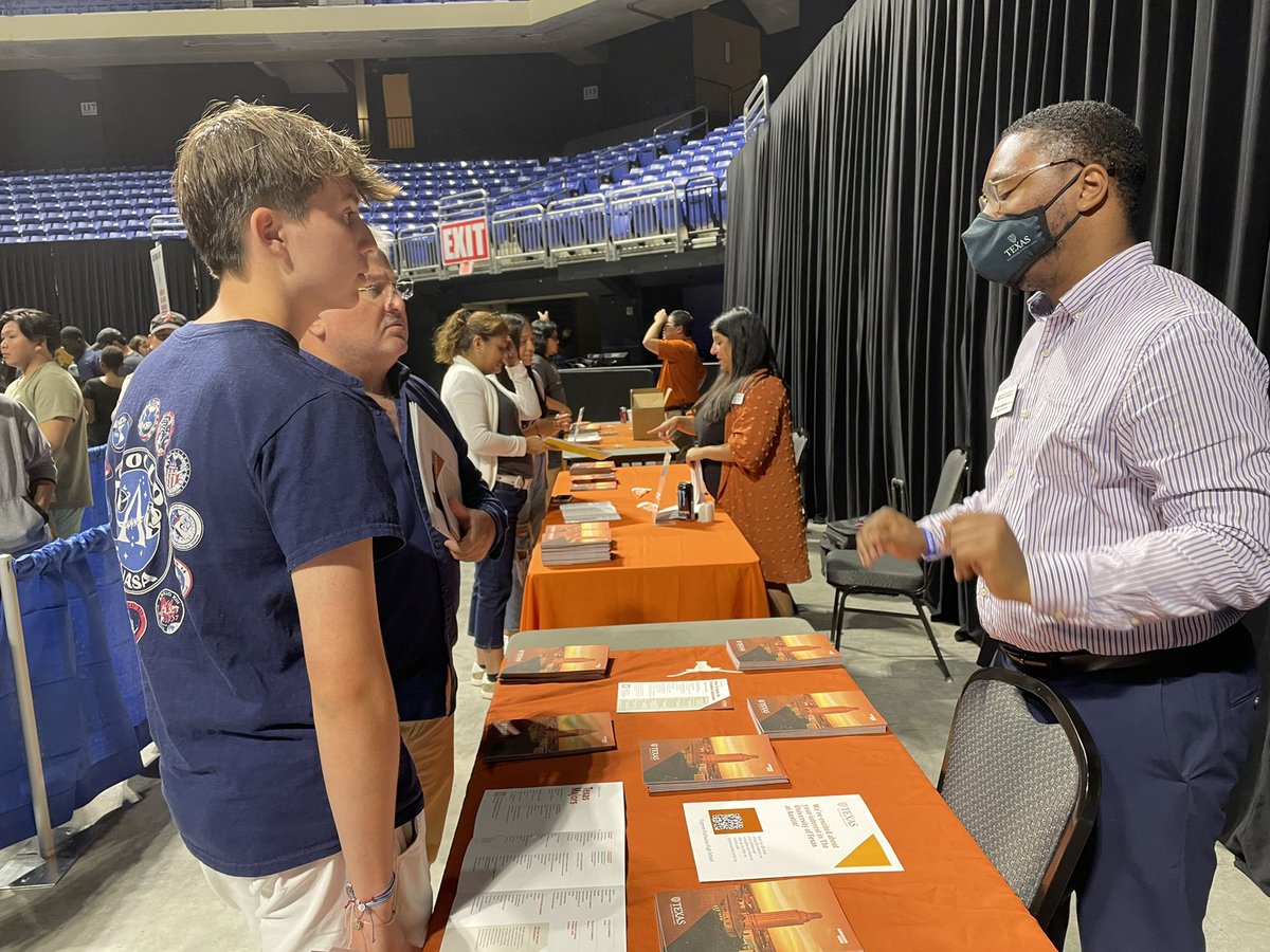 What a great opportunity for the students and parents that attended the #CFISDCollege Night at the @BerryCenter! We met with different colleges and universities and received information to help us decide what option would be the best for our kids. @CFISDCounseling @CyFairISD