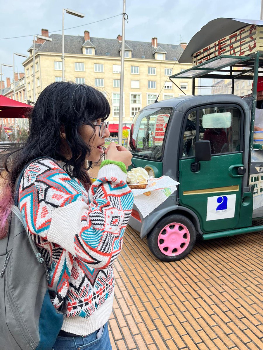 Waffles and me... nom nom ^^
#chantilly