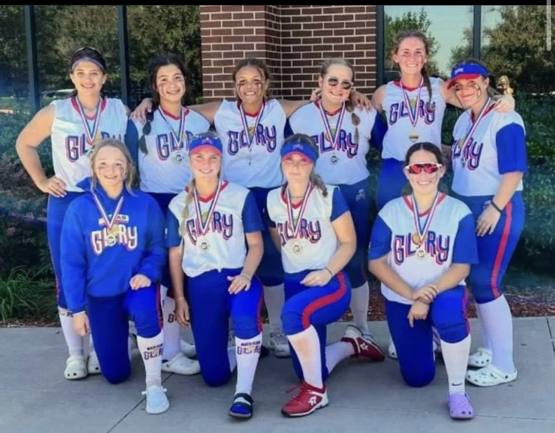officalizzyb's tweet photo. Got 3rd this weekend and a 💣! Had 14k on the mound! I Walked out on the field with a different mindset this weekend. Even though he wasn’t there physically he was with me the whole time.🕊️ #playfortrey #dadsgirl #TexasGlory #classof2026 #izzyb https://t.co/EcKQ7YEdC5