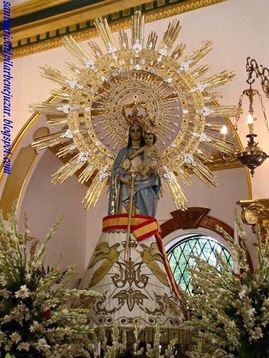 1905Civil's tweet photo. Hola amigas y amigos, del Twitter. Buenos días. ￼Lo que más me gusta de la vida es que puedo compartir mis alegrías y tristezas con unos amigos￼  excepcional como lo eres tú. Gracias por estar ahí￼, y que la virgen del Pilar os bendiga. 🇪🇸🇪🇸￼💚💙🇪🇸🇪🇸 https://t.co/zefOXBshx5