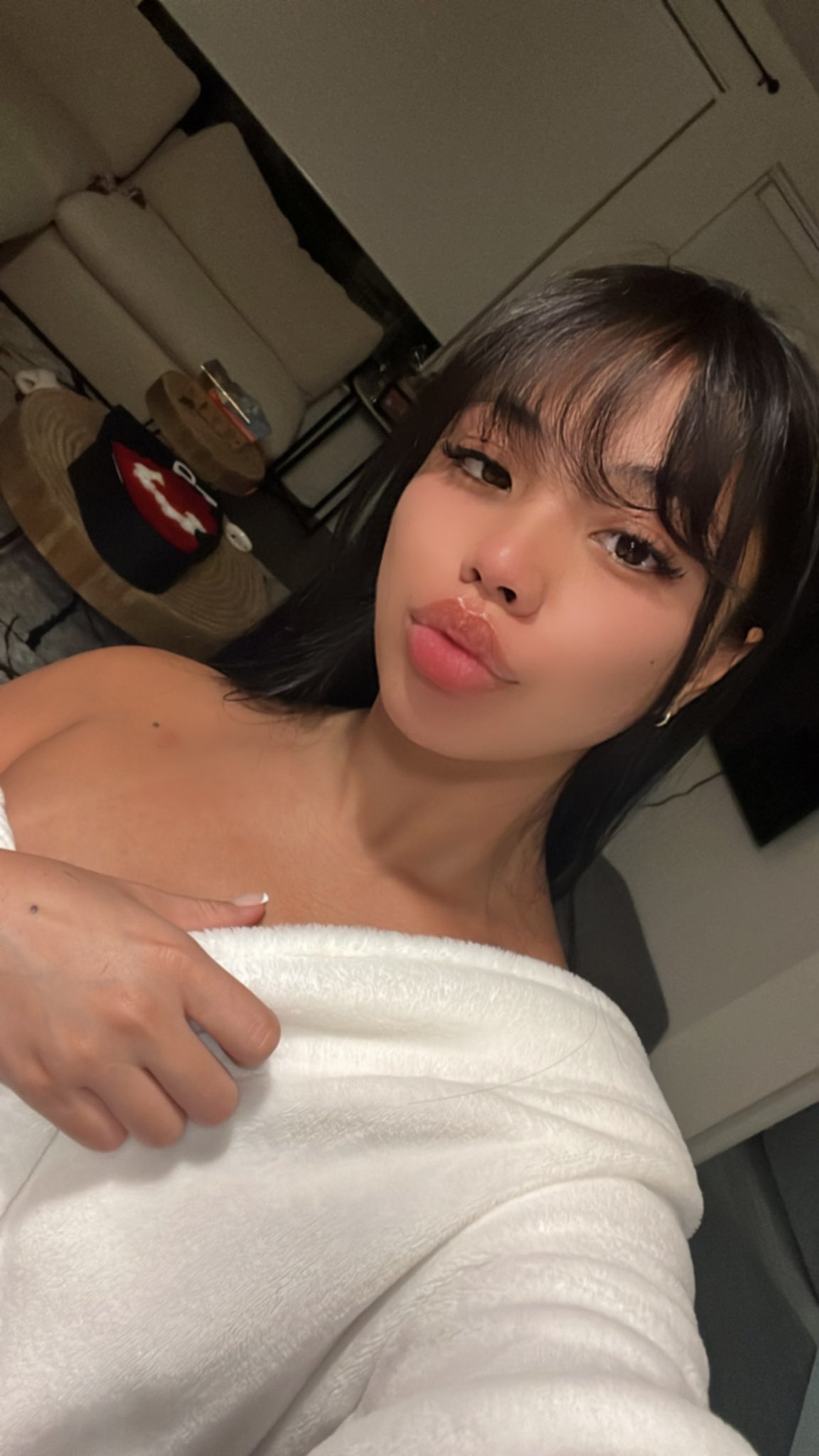 Cindy Tran on Twitter: "🤪 https://t.co/nw7Y1KtSQ4" / Twitter