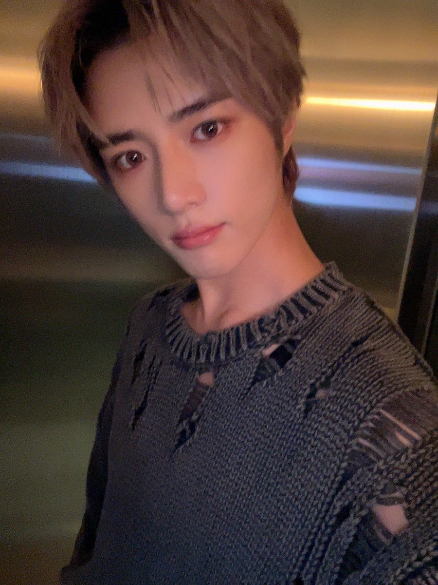 kaeruprods's tweet photo. [#MADS] buhay pa naman kami oo
hindi lang halata ՞,_՞ ¯ࡇ¯ https://t.co/L1KqX5pfXu