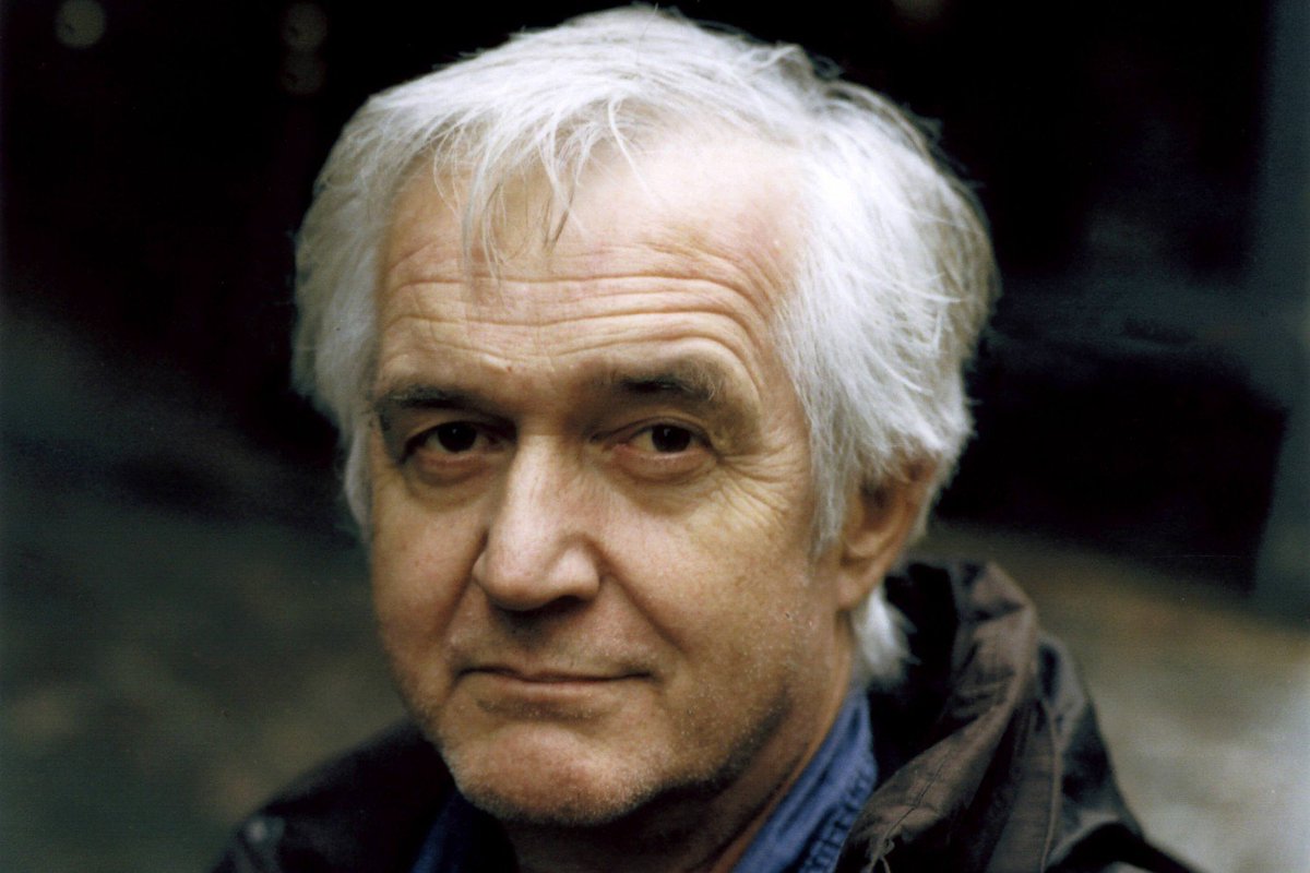 1Stoepfel's tweet photo. Heute vor 7 Jahren starb Henning #Mankell
Er fehlt - seine klugen Gedanken zu dieser Welt, sein unerschütterlicher Humanismus.
🖤 https://t.co/xkuItYNxKG