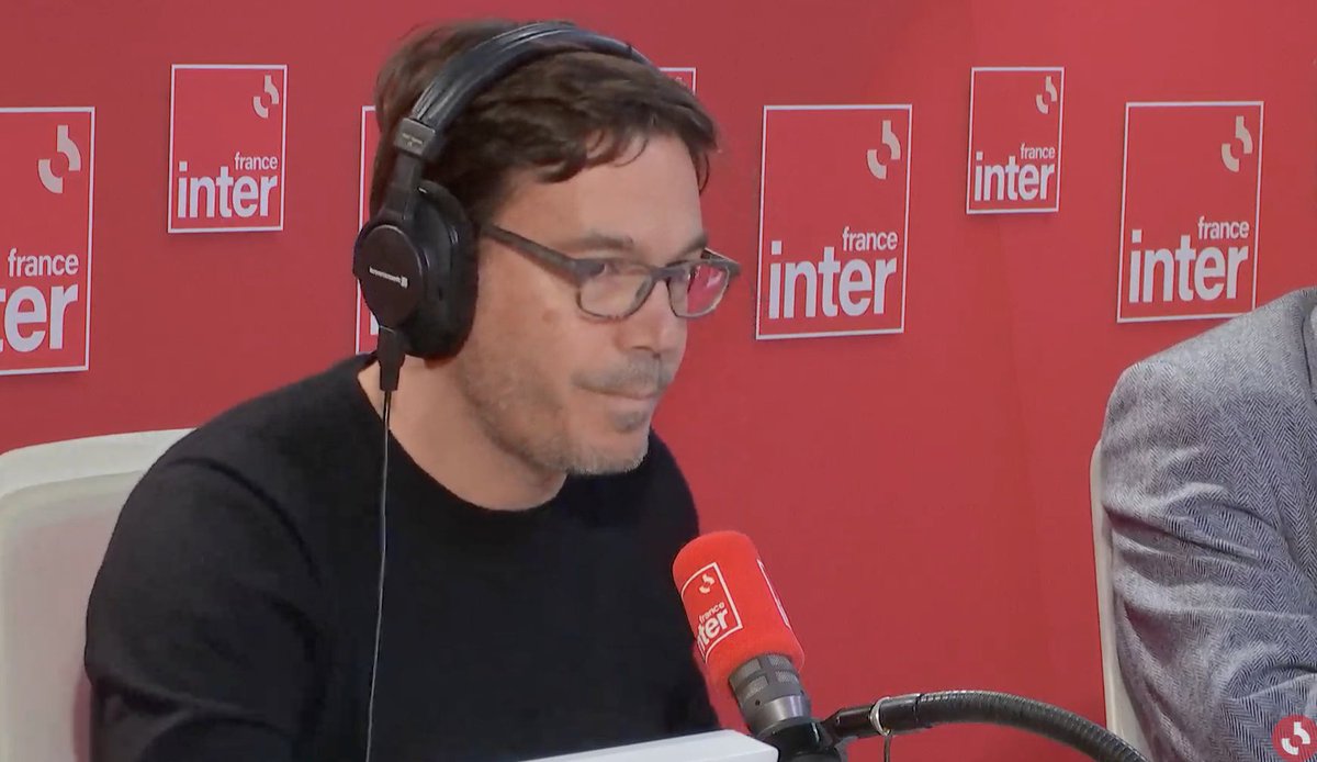 tcabarrus's tweet photo. Alors que le #RN prétend être devenu "un parti politique comme les autres", #YaelGoosz a raison de refuser la prétendue "normalisation" du #FrontNational rebaptisé "par #MarineLePen. https://t.co/is9evImO9i