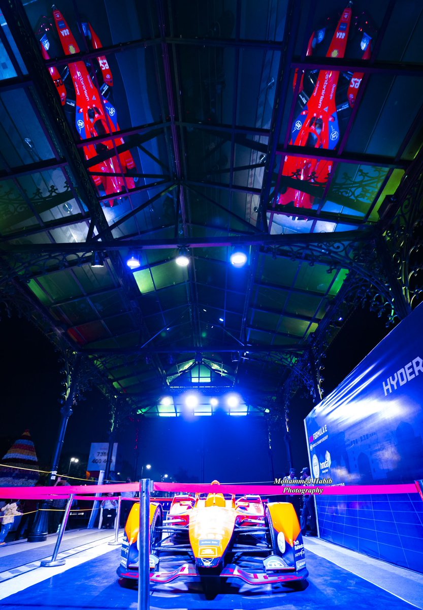 Z9Habib's tweet photo. “Look in the mirror… That’s your competition.” - Anonymous 🏁🏎️
The Mahindra M8Electro #FormulaERacingCar on display at #TankBund. The #FormulaEPrix will be held in #Hyderabad in February 2023.
#MohammedHabib #NikonIndia https://t.co/UuTNkeH66G