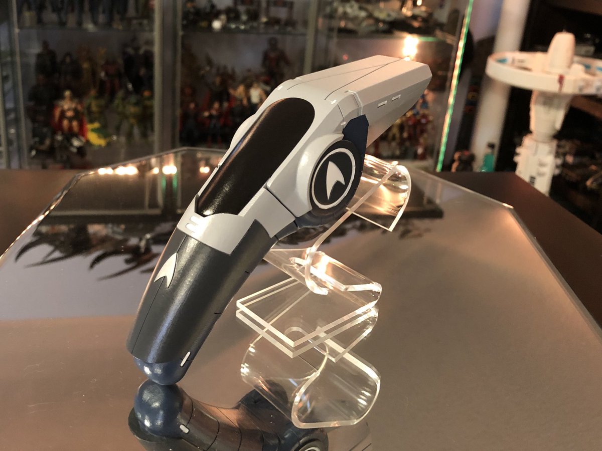 GeekToyLove's tweet photo. I wasn’t having any luck in Fortnite so I finished the #StarTrekProdigy phaser instead. Definitely a baby DustBuster. Muuuch bigger than some of the previous stand alone Type 1 phasers
#2022Projects #GeekDen
Get your file from @limeybuilds and if you need a print dm me https://t.co/0rewFISuIP