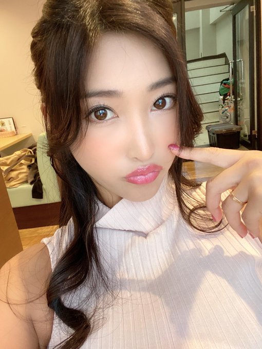 上司だよ  またインスタなくなったかも、、、 https://t.co/ERiTtqnYQM<a href="/tag/%E6%84%9B%E3%81%AE%E3%83%8F%E3%82%A4%E3%82%A8%E3%83%8A"class="tags"><span>#愛のハイエナ</span></a>