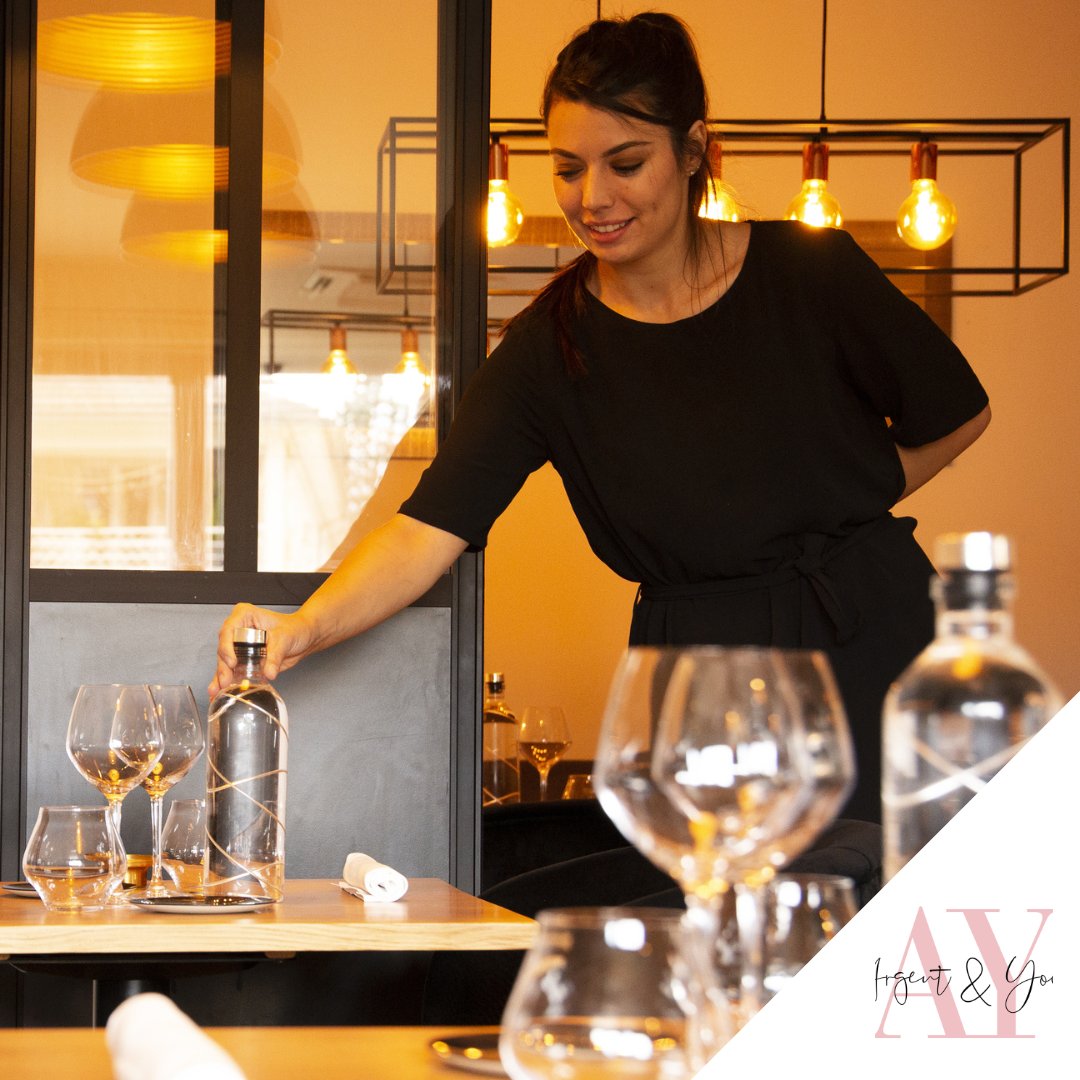 Merci à Florian Poyet, chef cuisinier du restaurant La Maison badine à La Tronche. Des produits frais locaux aux carafes zéro déchet, un véritable example en éco-responsabilité ♻️.
Pouvoir servir de l'eau purifiée à ses clients dans de jolies carafes c'est possible avec Silver'O.