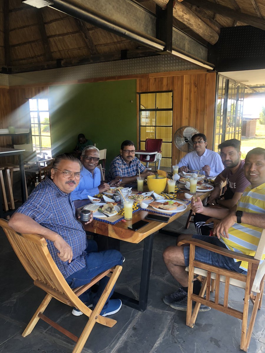 TayanahTibs's tweet photo. As we continue the count down of "the Guest Service Week" we would like to thank all our guests for choosing @AgaveHome and rating us as the best road side Cafe with 5 star service! https://t.co/NmqnBr4cDx