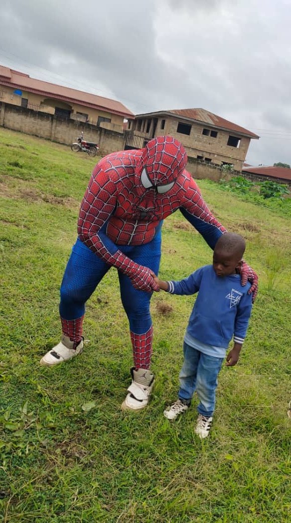 JonathanOlakun3's tweet photo. Yesterday #spidermangoestoschool was a huge success 🙌. 
I enjoyed every moment ☺ over there at VICTORY &amp; FREEDOM Model School. 
After postponement upon postponement, I eventually made it to the school. 
The students are beautiful and promising 😍, they listened attentively https://t.co/13s1ADSxlY