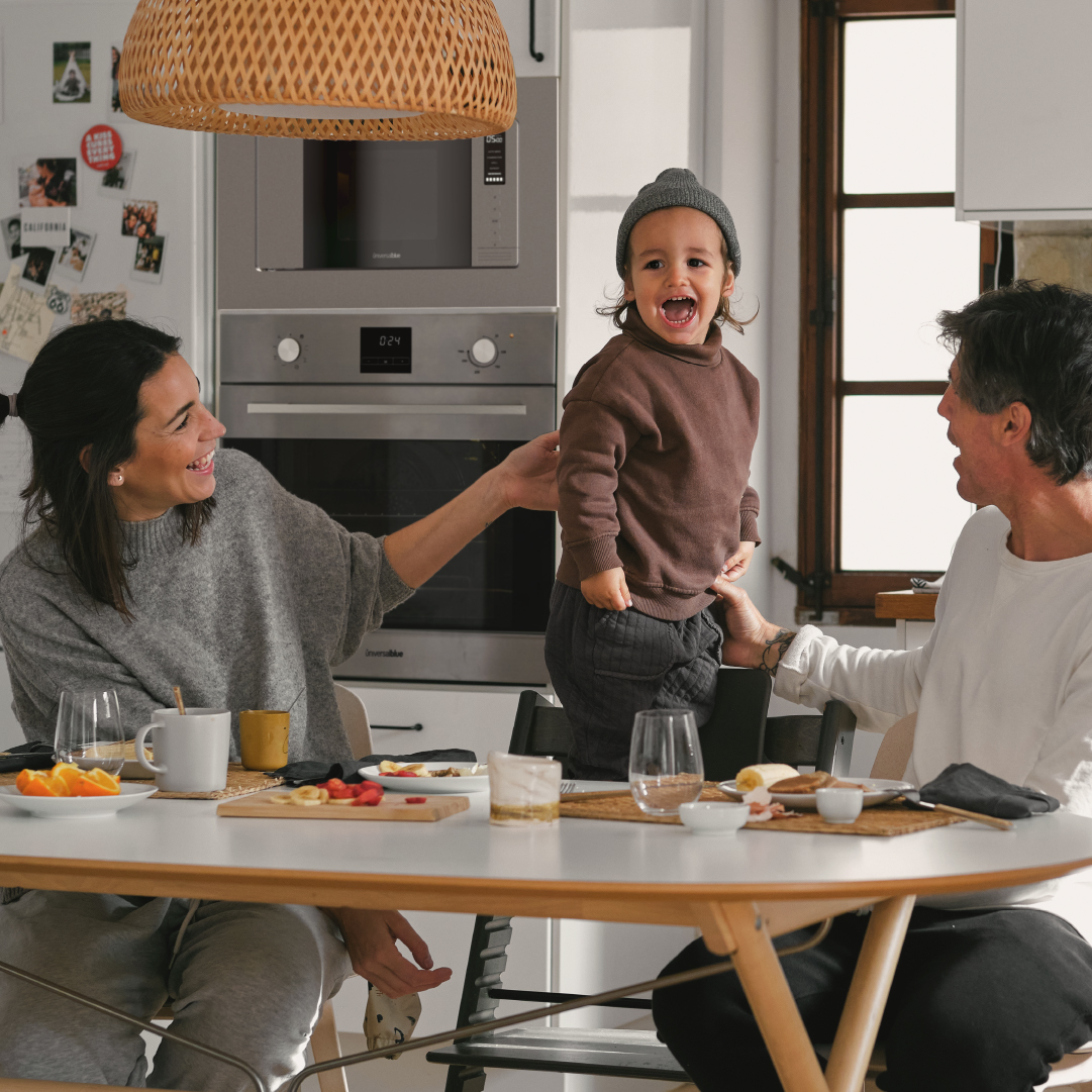 universalblueEs's tweet image. Desayunar en familia cada día ☕️🧇

#UniversalBlue #SoulTechnology #WeAreTheNewGeneration #Electrodomésticos #Electrodoméstico #Horno #Hogar #Cocina #Desayunos #Familia