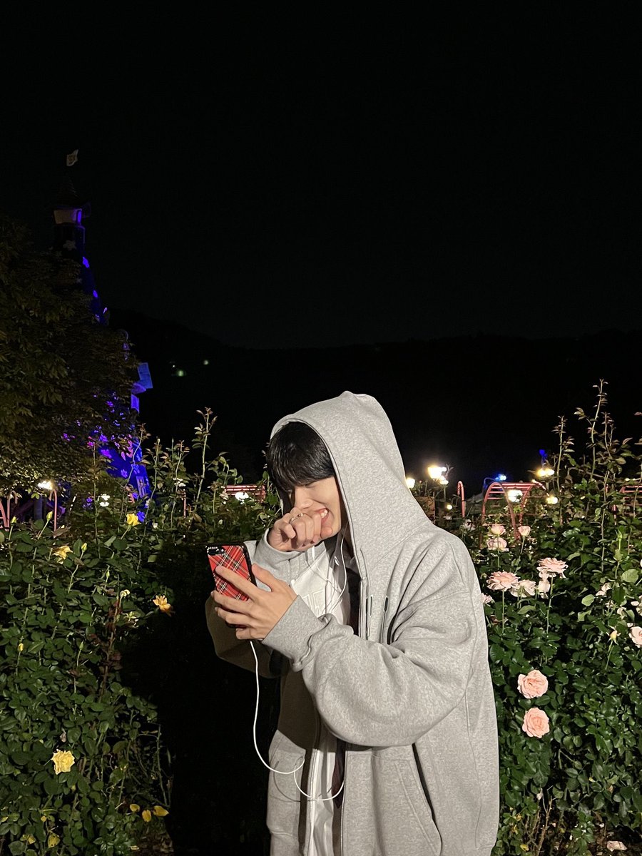 53percent_'s tweet photo. 。･｡.♡ https://t.co/ghYq0RhDzj