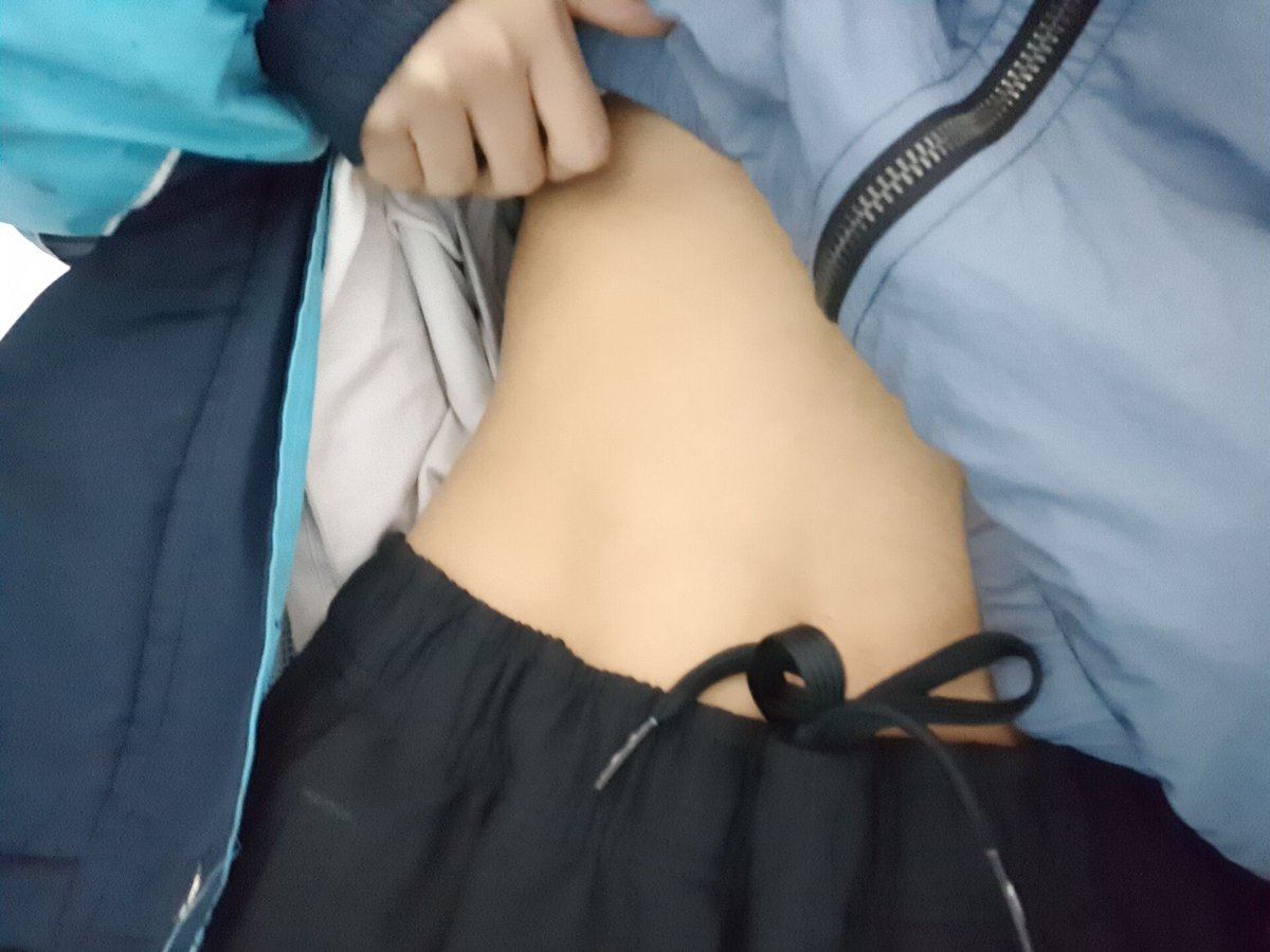 阿乐乐（阴暗爬行版） tweet media