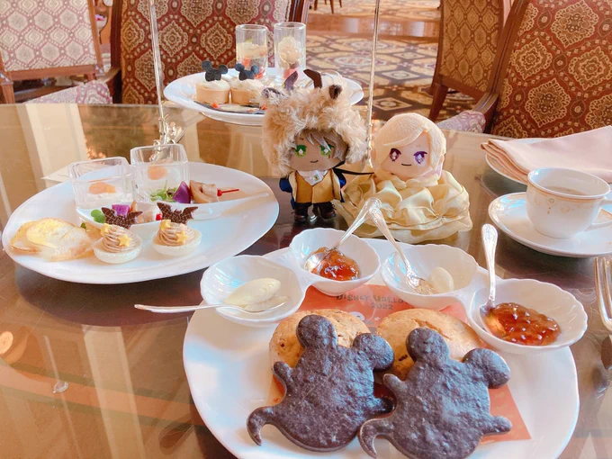 ぬいくん優雅にアフタヌーンティー 