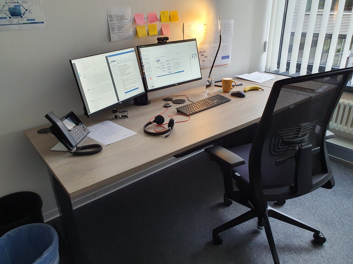 hofmann_v's tweet photo. All prepared @fz_juelich #IAS9 for 2 days of @helmholtz_hmc all virtual conference 2022! Check out our talks and posters on how to integrate metadata to use in the research process #HMCInfo #HMCconf2022 https://t.co/9HmtDjiPjK https://t.co/fh2EfMXJBX