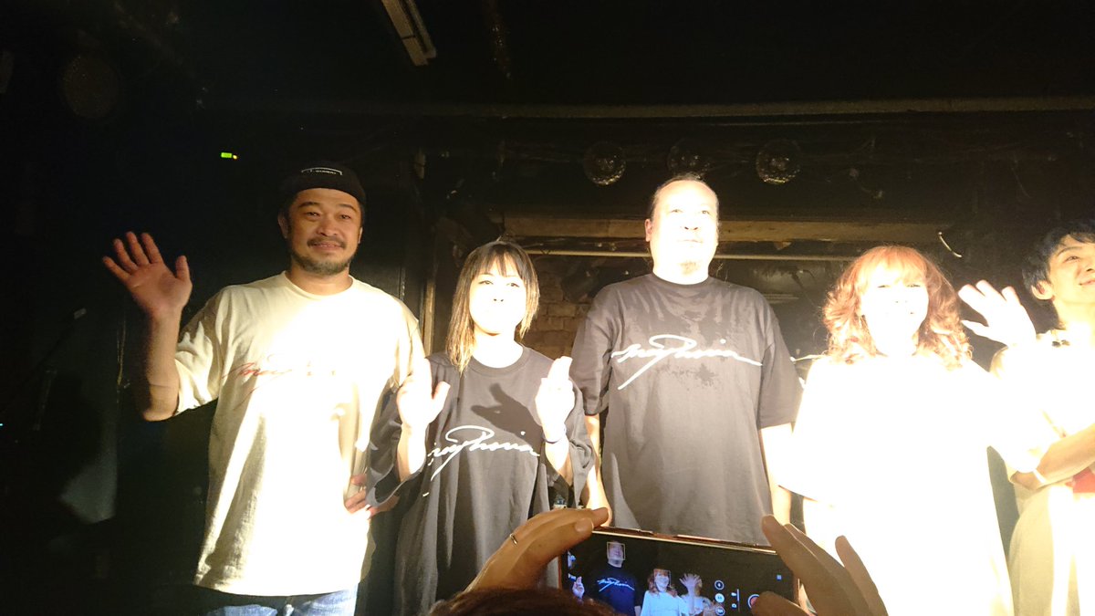 ankotubaki0810's tweet photo. merph15周年ライブ「merphonia RE」
@京都METRO
昨晩のLIVE。めっちゃめっちゃ楽しかった‼️
#merph #merphonia
#KT_merph #杏子 #あらきゆうこ #福田真一朗 #竹原ピストル https://t.co/2PgaSJZ0tP