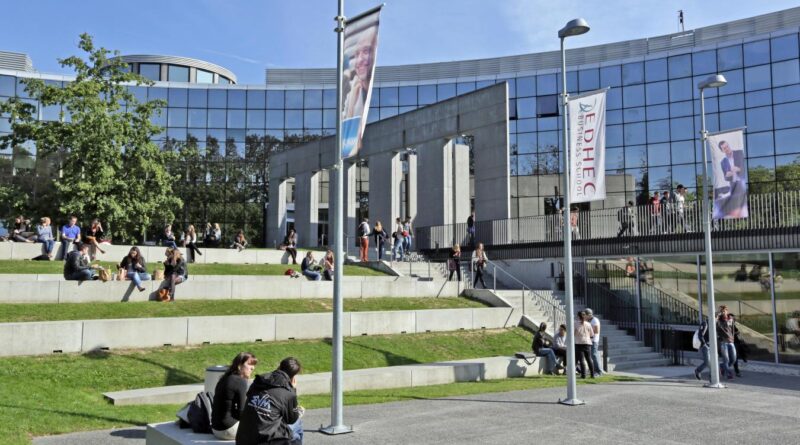Dispositif booster de carrière, qui teinte 'international' un début de parcours et permet souvent d'être embauché dans l'entreprise qui leur a fait confiance : le #VIE ultra-plébiscité par les jeunes. Détail dans l'étude Business France et EDHEC NEWGEN
buff.ly/3M5kfJj