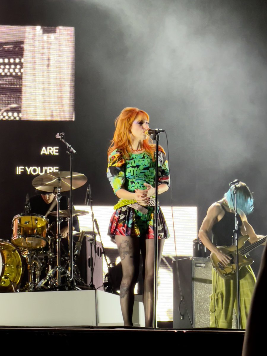 mars_adventures's tweet photo. Paramore in Utah ✨
#Paramore #paramoretour #paramoreutah #ThisIsWhy https://t.co/JJH6sf9WJi