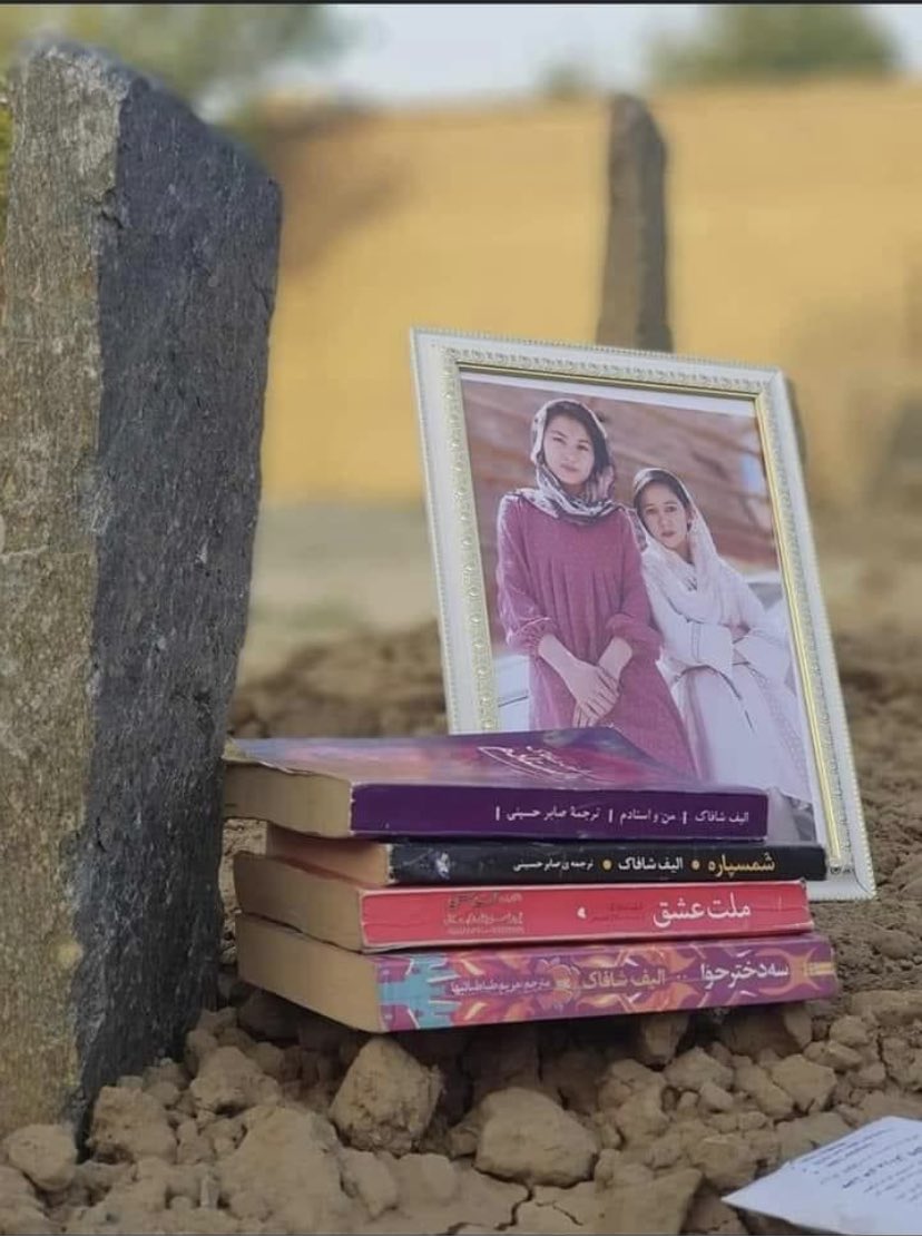 TheArifAzimi's tweet image. Happy teacher's day for all teachers and students specially for survivors of recent events.
#Kaj #Kawsar #AbdulrahimShahid
#StopHazaraGenocide