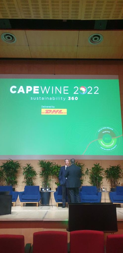 Here we go! @CapeWine2022 opening seminar #CapeWine2022