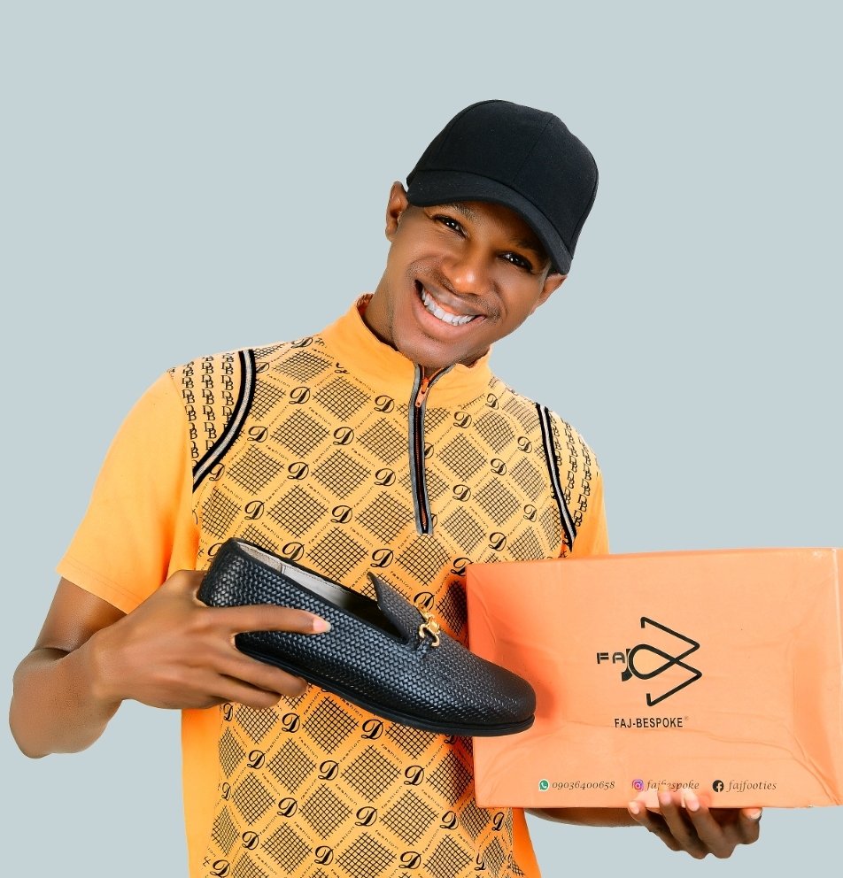 DanielRegha's tweet photo. Regha x Faj Footies; @FajTosin is a reputable shoe brand that makes budget-friendly footwears with no compromise to quality...😍

https://t.co/wx4TWpD6Fx

Photo credit: Exclusive Mike Photography. https://t.co/dHUD9XYTYl