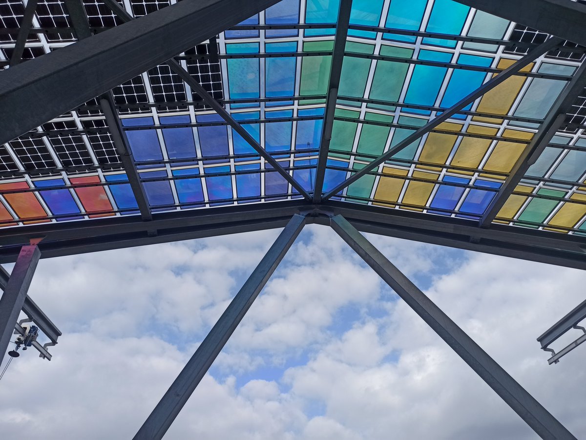 BTSCommJDARouen's tweet photo. Nouvelle activité pour le BTS COM : visite du 108 ! Nous avons pu saisir les nouveaux enjeux architecturaux et écologiques au sein du siège de la métropole. #Rouen #Hangar108 #architecture https://t.co/1qZg842l7y