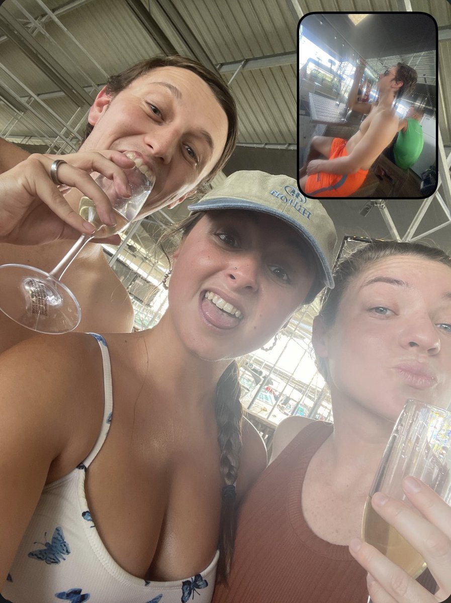sammmlol's tweet photo. tbt texas bereals 🥹🥂 @bae_leyb @nickk_sanchez https://t.co/FVP1PXM8cn