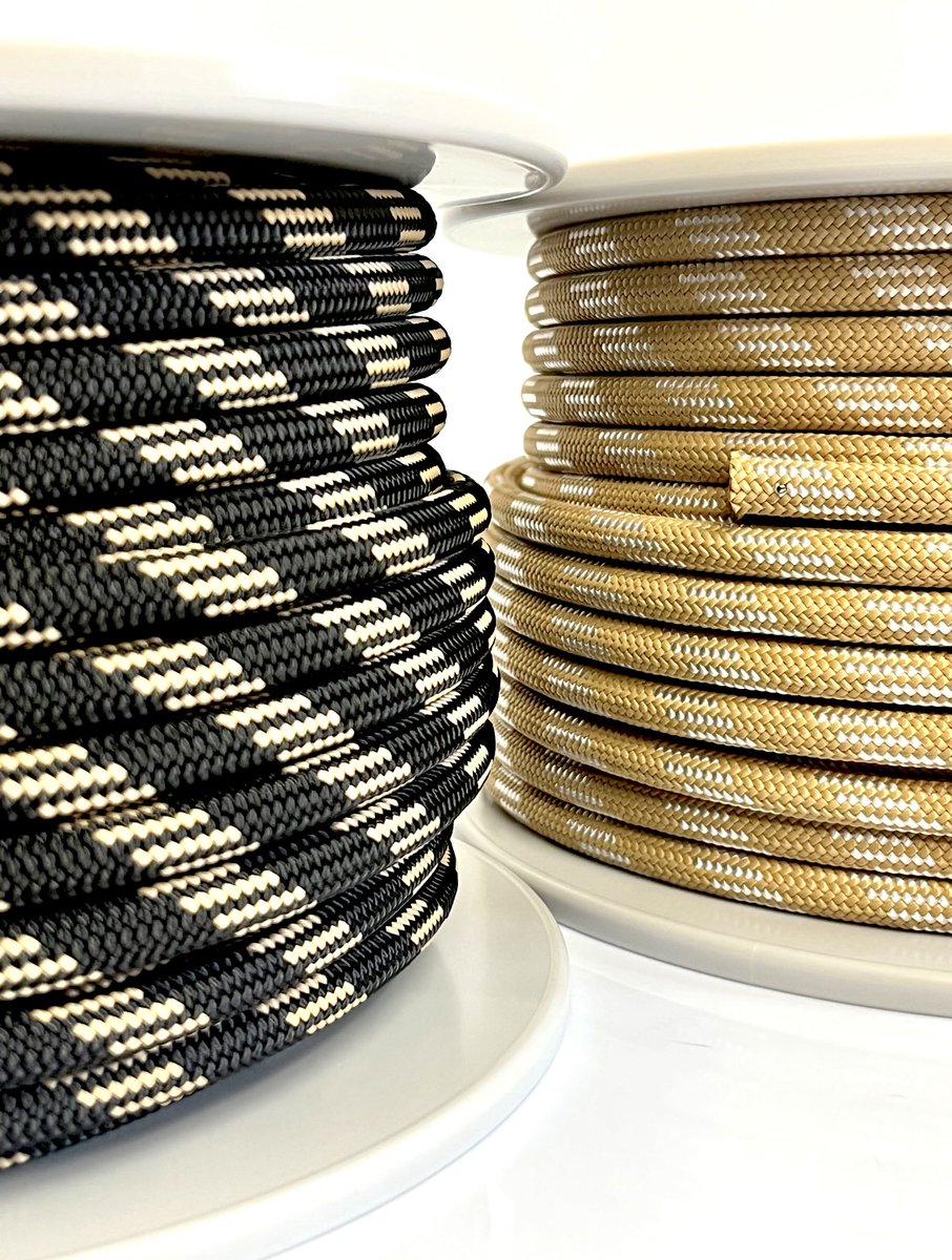 marina_ropes's tweet photo. Core: pre-stretched & coated Dyneema®sk-78
Cover: Polyester HT with high twisting yarn
📩info@marinaropes.com
#marinaropes #ropes #cabos #qualityropes #quality #polyester #dyneema #halyard #sheet #competition #racing #boats #nautical #yacht #yachting #sail #sailing #sailinglife https://t.co/3SI5i9BP5J