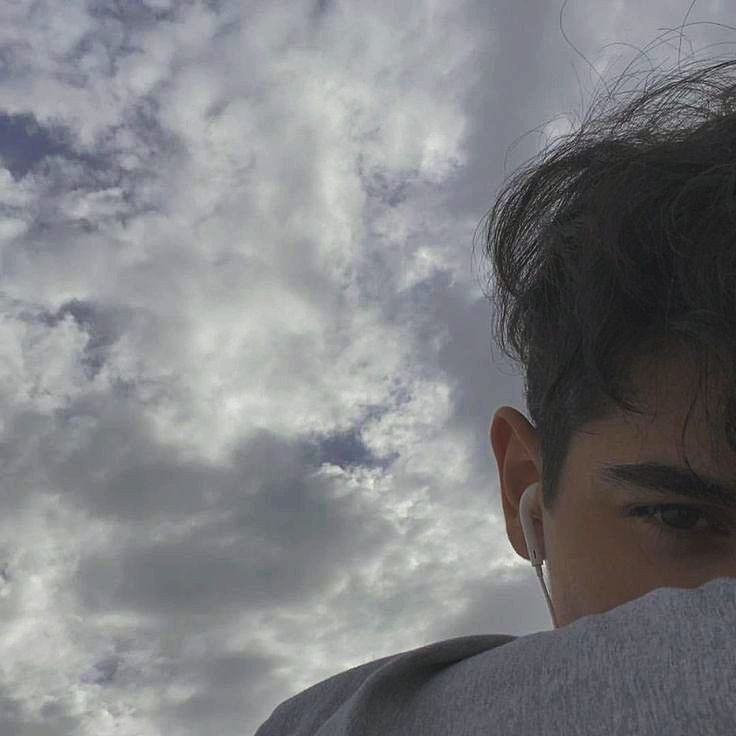 alex_mr696's tweet photo. #SkyeBlue #Alone #GREY #paz #tranquilida https://t.co/ln2vWGiDcZ