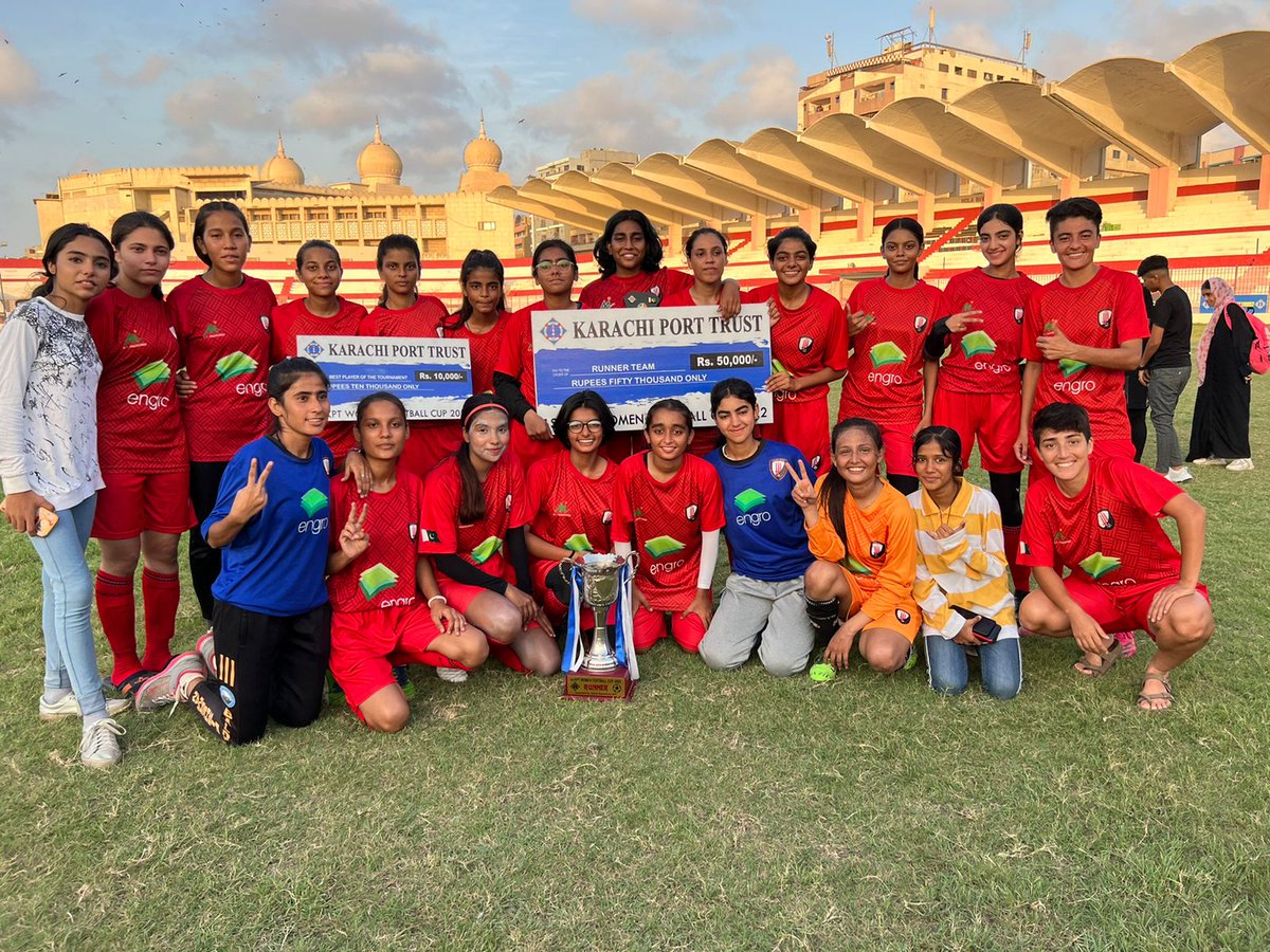 karachiunitedfc's tweet photo. Our statistics from the 1st KPT Women's Football Tournament -

Final Standing - Runner ups 🥈

Best Player of the Tournament - Eschal Shaikh (KU Women's Captain) 🏆

Top scorers - Eschal &amp; Ilsa (3 goals) ⚽️

@EngroCorp 

#karachiunitedwomen #karachiunited  #womeninfootball https://t.co/6DfVQSzK0k