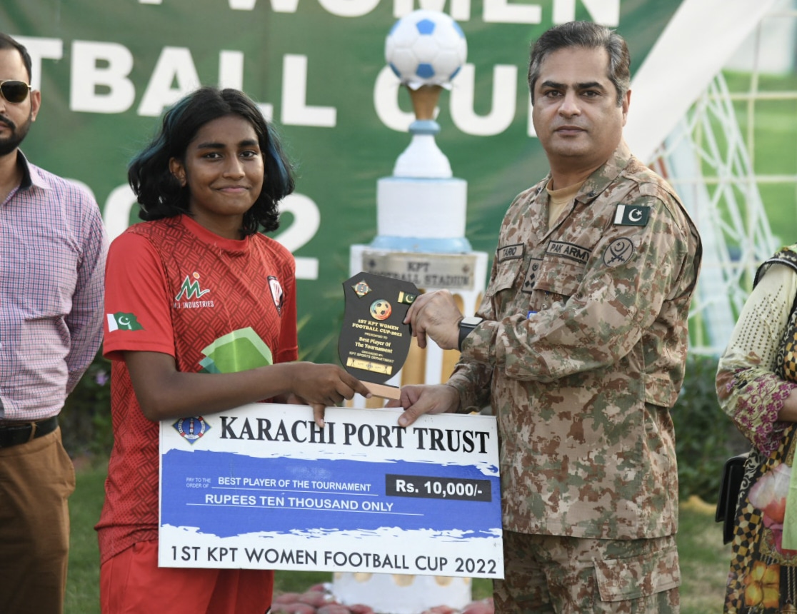 karachiunitedfc's tweet photo. Our statistics from the 1st KPT Women's Football Tournament -

Final Standing - Runner ups 🥈

Best Player of the Tournament - Eschal Shaikh (KU Women's Captain) 🏆

Top scorers - Eschal &amp; Ilsa (3 goals) ⚽️

@EngroCorp 

#karachiunitedwomen #karachiunited  #womeninfootball https://t.co/6DfVQSzK0k
