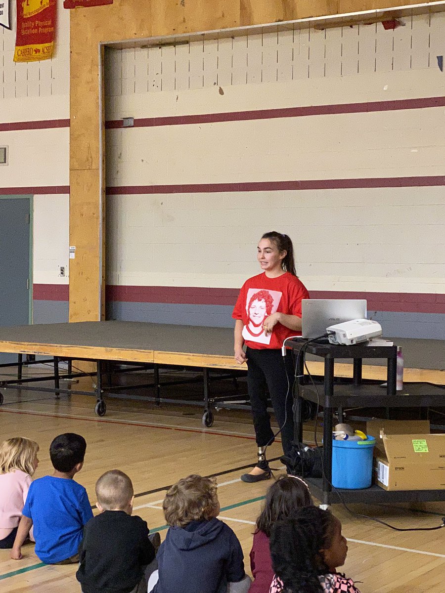 TeachingMsJones's tweet photo. Thank you so much to Erica from the @TerryFoxCanada for coming to remind us how courageous and determined Terry Fox was and why carrying on his run and memory are so important! Our run is on October 6, and students can donate until October 13! @ROPShdsb https://t.co/7HbWkytd1H